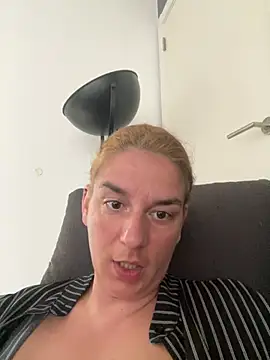 hottyFcup online show from 06-28-26, 12:22