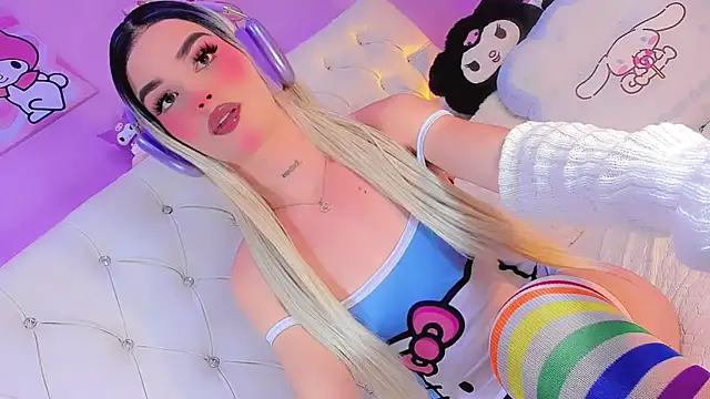 Cattleya White ll online show from 10-26-25, 08:59