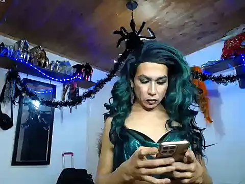 sashastarfire online show from 10-29-25, 02:58