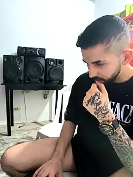 giannis090 online show from 11-22-25, 09:47