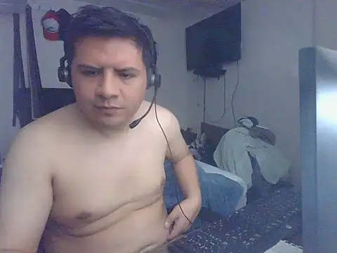 Snapshot of Xxxristiano chatting on 02-15-26, 02:47 Xxxristiano online show from 02-15-26, 02:47