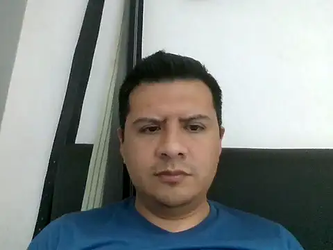 Snapshot of Xxxristiano chatting on 03-25-26, 11:22 Xxxristiano online show from 03-25-26, 11:22