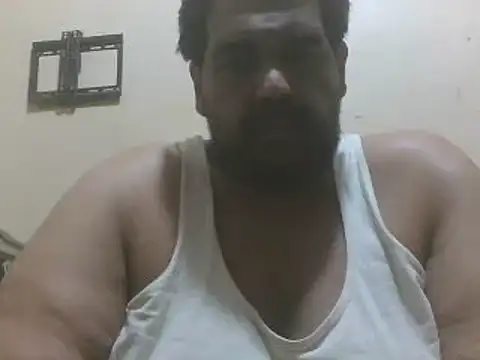 elpoop7305 online show from 07-05-26, 09:38
