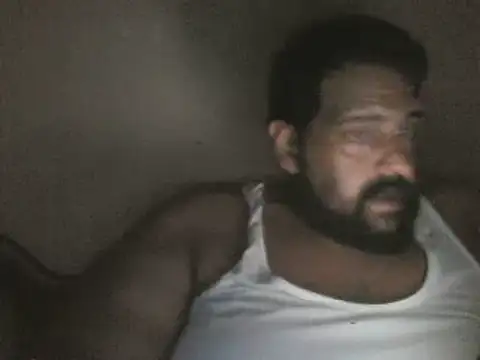 elpoop7305 online show from 07-06-26, 04:42