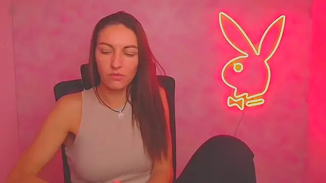 Snapshot of Aurora_Loveu chatting on 09-30-25, 01:16 Aurora Loveu online show from 09-30-25, 01:16