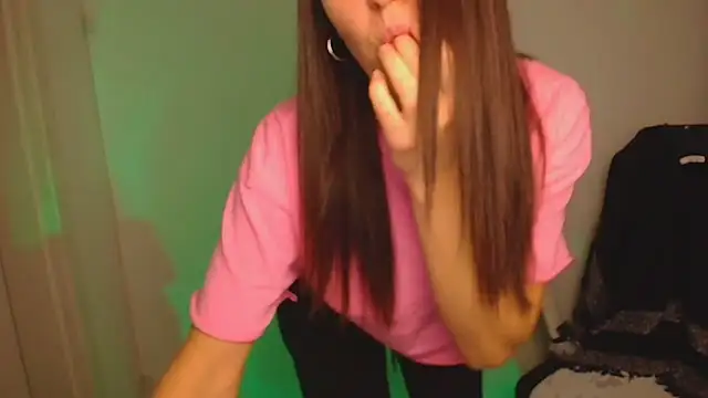 Snapshot of Aurora_Loveu chatting on 11-20-25, 08:03 Aurora Loveu online show from 11-20-25, 08:03