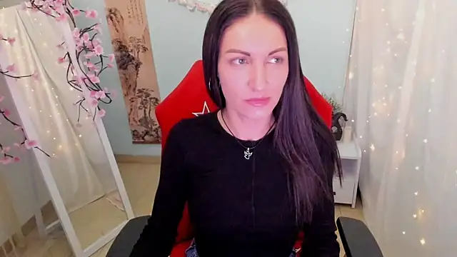 Aurora Loveu online show from 04-07-26, 11:15