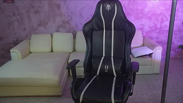 Snapshot of Luna_secretgirl chatting on 01-19-26, 08:29 Luna secretgirl online show from 01-19-26, 08:29