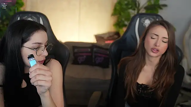 Snapshot of Luna_secretgirl chatting on 02-28-26, 08:48 Luna secretgirl online show from 02-28-26, 08:48