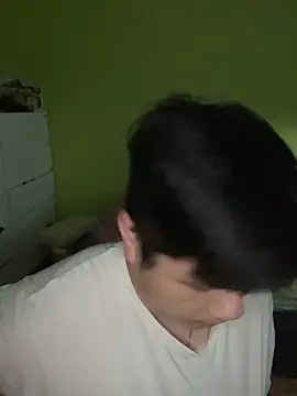 Snapshot of Kingpowerlittel chatting on 09-16-25, 04:08 Kingpowerlittel online show from 09-16-25, 04:08