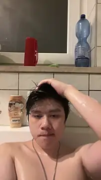 Snapshot of Kingpowerlittel chatting on 11-25-25, 06:30 Kingpowerlittel online show from 11-25-25, 06:30