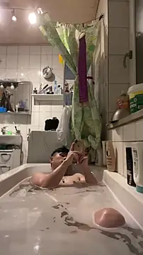 Snapshot of Kingpowerlittel chatting on 12-04-25, 04:48 Kingpowerlittel online show from 12-04-25, 04:48