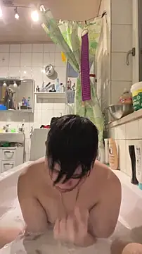 Snapshot of Kingpowerlittel chatting on 12-05-25, 04:03 Kingpowerlittel online show from 12-05-25, 04:03