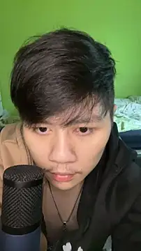 Snapshot of Kingpowerlittel chatting on 12-15-25, 11:47 Kingpowerlittel online show from 12-15-25, 11:47