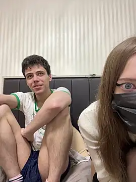 Snapshot of lovburger chatting on 04-30-26, 04:13 lovburger online show from 04-30-26, 04:13