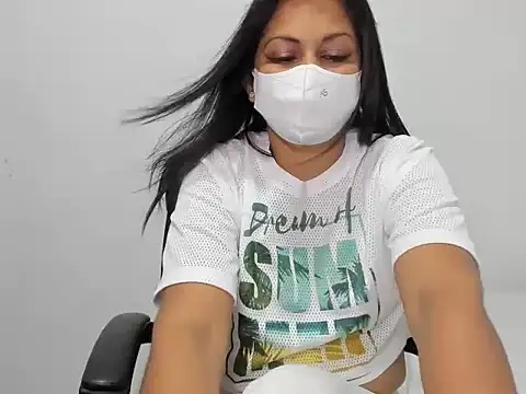 Crazy Cat1995 online show from 10-05-25, 05:33