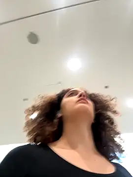 DreamThickCouple online show from 09-18-25, 03:58