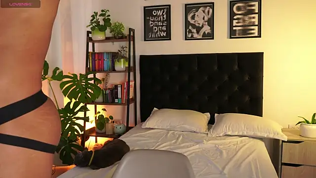 ErosWild  online show from 09-10-25, 08:20