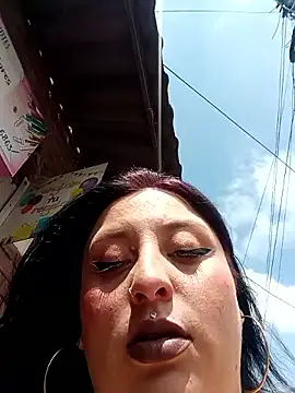 megan fox5 online show from 10-26-25, 03:18