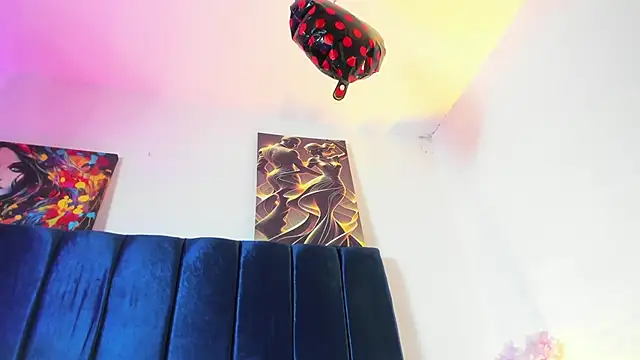 Annie switt online show from 11-14-25, 08:40