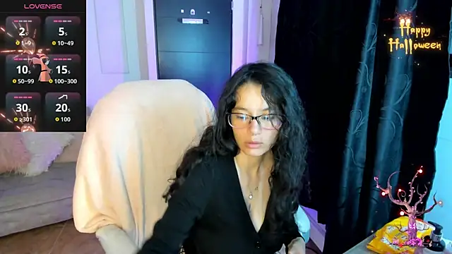 Samantha blow online show from 10-31-25, 04:35