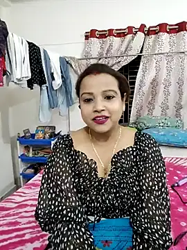 Snapshot of hornypiu697 chatting on 04-19-26, 05:45 hornypiu697 online show from 04-19-26, 05:45