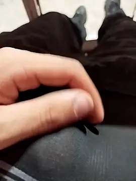 Snapshot of nikek13467ghj chatting on 10-30-25, 01:18 nikek13467ghj online show from 10-30-25, 01:18