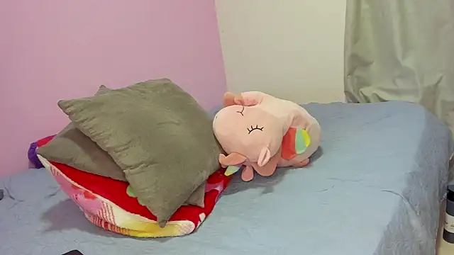 milaura25 online show from 03-27-26, 09:36