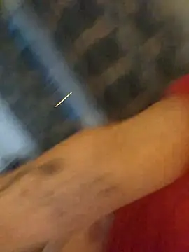 Snapshot of toomuchofafreak chatting on 11-04-25, 06:01 toomuchofafreak online show from 11-04-25, 06:01