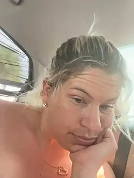 toomuchofafreak online show from 03-09-26, 04:00