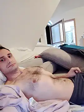 Mili221 online show from 12-22-25, 03:36