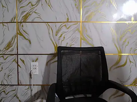 Lyzizi lovely09 online show from 11-08-25, 03:23