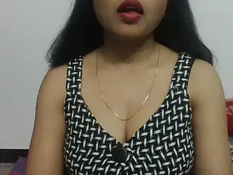 Snapshot of Jennifer_1999 chatting on 01-17-26, 09:47 Jennifer 1999 online show from 01-17-26, 09:47