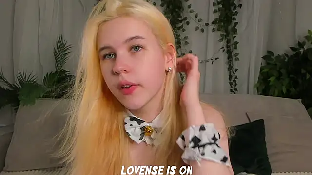 ElizSpieth online show from 10-29-25, 01:24