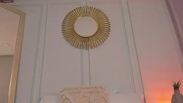 Snapshot of CharlotteBrownn_ chatting on 05-15-26, 11:01 CharlotteBrownn online show from 05-15-26, 11:01