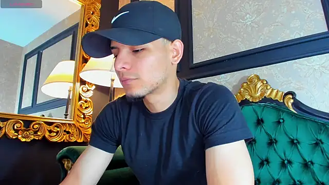 Snapshot of AlessandroKiing chatting on 05-26-26, 09:11 AlessandroKiing online show from 05-26-26, 09:11
