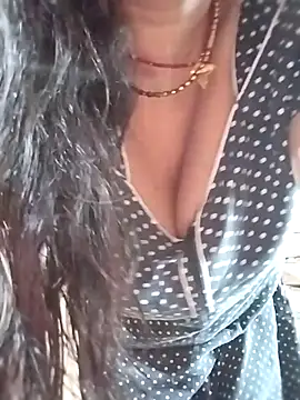 rani8008 online show from 10-13-25, 06:13