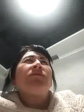 Snapshot of Funny_Karina chatting on 10-12-25, 06:18 Funny Karina online show from 10-12-25, 06:18