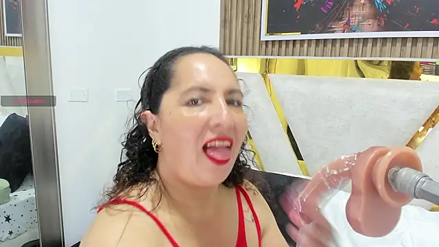 Luna Naughty1 online show from 02-14-26, 08:05