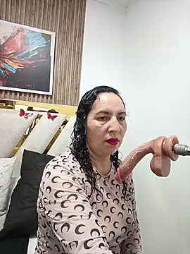 Luna Naughty1 online show from 04-14-26, 07:31