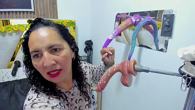 Luna Naughty1 online show from 05-29-26, 07:12