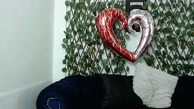 Snapshot of Naia69 chatting on 09-17-25, 11:34 Naia69 online show from 09-17-25, 11:34