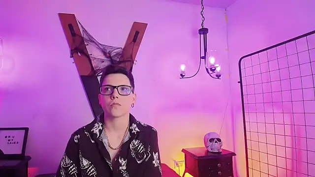 SpencerMontgomery online show from 11-12-25, 07:24