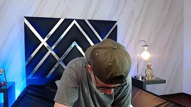 SpencerMontgomery online show from 12-17-25, 09:21