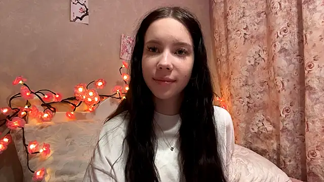 Snapshot of AxyKitten chatting on 11-06-25, 03:46 AxyKitten online show from 11-06-25, 03:46