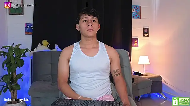 Snapshot of elias_steel1 chatting on 03-21-26, 01:05 elias steel1 online show from 03-21-26, 01:05