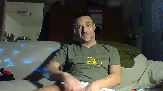 dicinyou80 online show from 12-23-25, 05:49