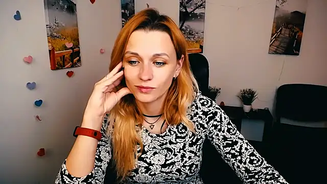 Snapshot of PeppyMia chatting on 11-13-25, 10:41 PeppyMia online show from 11-13-25, 10:41