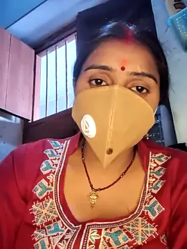 Snapshot of SHABNAM_G chatting on 12-16-25, 08:41 SHABNAM G online show from 12-16-25, 08:41