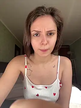 aurora pink  online show from 10-20-25, 10:05